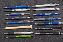 Lot Of 15 Drug Rep Medical Industry Pens, Good Condition