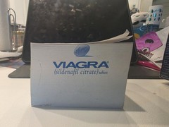 „He’s back.“ Viagara Sticky Notepad Advertising Desk Office Supply (used) 2005