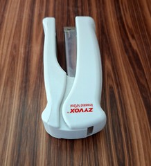 Zyvox White Handheld Stapler Drug Rep Pharmaceutical Advertising Doctor Gift