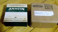 RARE vintage 1960s ANACIN BOX pharmaceutical physician sample doctor MEDS pills