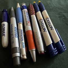 B36 vintage pharmaceutical drug rep Pens -/marker Lot Of 7 Metal & Plastic Mix