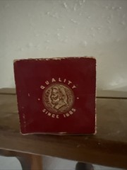 Vintage S. Pfeiffer Mfg. Co. ‚Gold Medal‘ Collectible Display Box