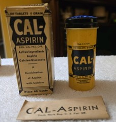 CAL ASPIRIN VINTAGE FULL TUBE IN ORIGINAL BOX, STERLING PRODUCTS, WHEELING
