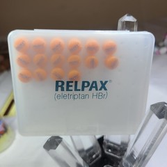 Relpax Pharmaceutical Promotional Tacks Push Pins Orange 2003 Pfizer