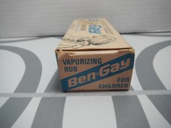 Vintage 1966 Children’s BEN-GAY VAPORIZING RUB in box Pfizer metal tube NOS 60s