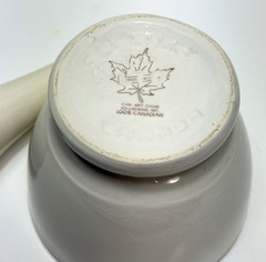 Vtg Eli Lilly Co. Ceramic Mortar & Pestle Cream Canada Collingwood Ont. Pharmacy