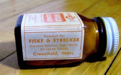 RARE antique 1930s THRIOCAIN Lozenges GLASS PILL BOTTLE pharmaceutical medical