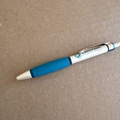 Lipitor Tablets Drug Rep Collectible Pen White Blue Green Thick Metal- Heavy