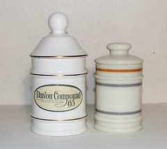 DARVON Darvocet vintage set of two ceramic canister jars Lilly propoxyphene