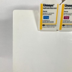 Unasyn IM/IV Ampicillin Sodium/Sulbactam Sodium White Plastic Clipboard 13.5″x9″