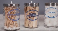 Glass Sundry Jars – Set of 5 – Labeled ‚Applicators, Bandages, Cotton, Gauze,…