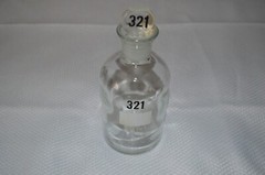 WHEATON ~ VITRO ~ U.S.A. ~ GLASS LABS BOTTLES ~ LABORATORY ~ PHARMACEUTICAL ~NEW