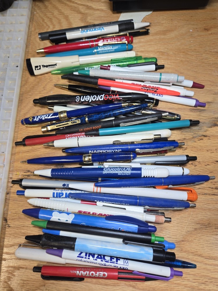 Lot of Vintage Pharmaceutical Medication Drug Rep Plastic & Metal Zoloft Zantac