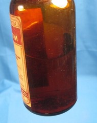 VINTAGE PARKE-DAVIS CARDAMOM BOTTLE FREE SHIPPING T