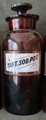 A LOT OF FOUR WT&CO AMBER PHARMACY BOTTLES! GLASS LABEL