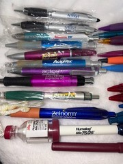 Lot of Drug Rep Items Metal & Plastic Pens & Pen Light *Non Working**READ Desc
