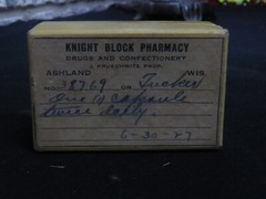 VINTAGE Prescription Cardboard Pill Box „Knight Block Pharmacy“ Ashland, WI 1927