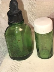 VTG Apothecary Pharmacy Medicine Cabinet Contents 8Pc 1950+ Brown Green Bottles