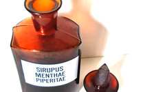 SIRUPUS MENTAE PIPERITAE Vintage Glass Apothecary Pharmacy Brown Bottle 250ml