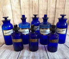 3 x ANTIQUE 1890’s APOTHECARY COBALT BLUE JARS CHEMIST WT & Co USA BOTTLES 26cms