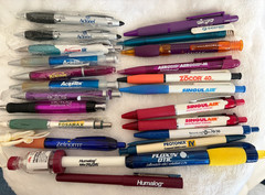 Lot of Drug Rep Items Metal & Plastic Pens & Pen Light *Non Working**READ Desc