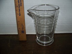 Apothecary Pharmacy Footed Measuring Beaker pharmacy Glass pour spout 8oz 5″
