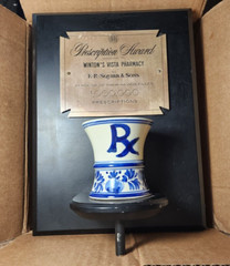 Vtg Prescription Award 1 Million Prescriptions by Winton’s Vista Pharmacy