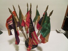 DYMELOR IN MANY LANDS 10 FLAGS DRUG REP GIFT DOCTOR MEDICAL PHARMACEUTICAL