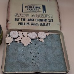 Pill tins lot 4 PHILLIPS Rheumatism gout SYNTROGEL w/pills antique vintage