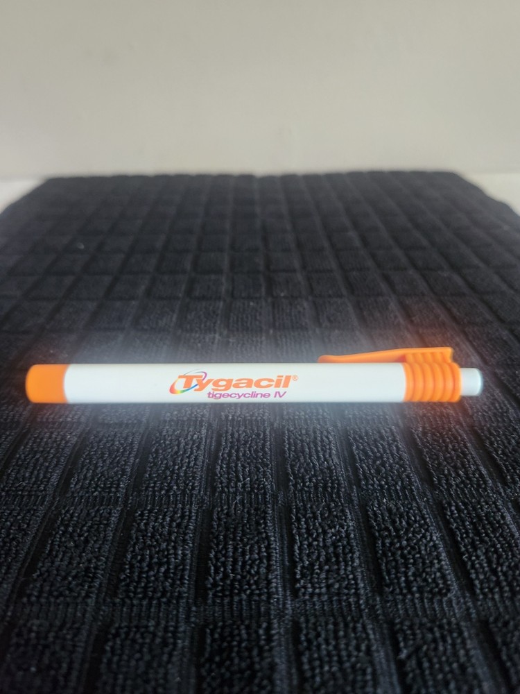 Pharmaceutical Advertising Tygacil Tigecycline IV Pocket Flashlight• Not Working