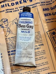 Vintage Children’s Ben-Gay Brume Dengue – Metal Tube in Orig. Box w/Instructions