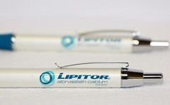 2 Lipitor Pharmaceutical Heavy Metal Beautiful Pens New in Sleeve