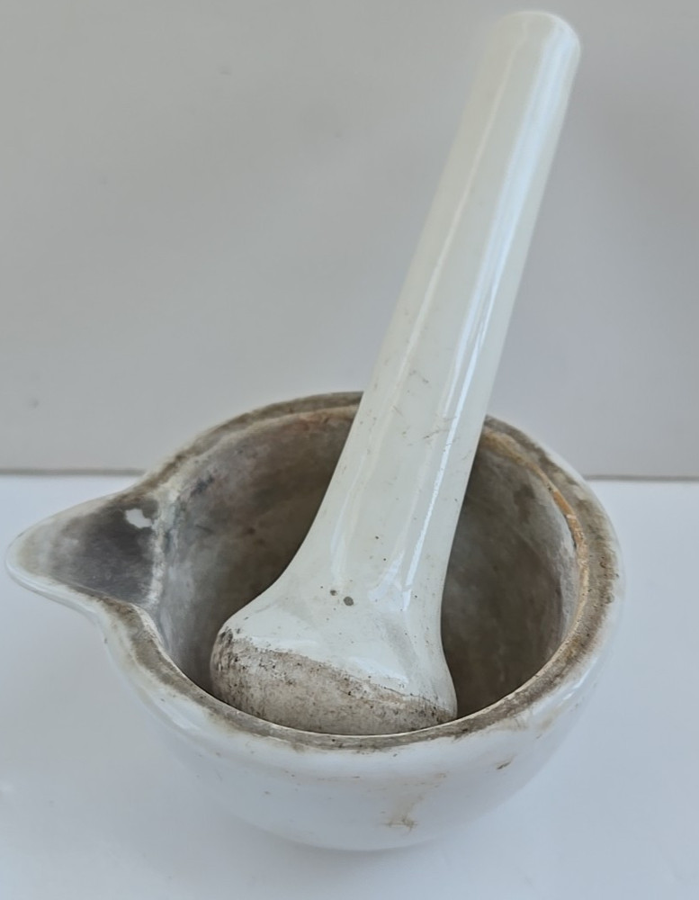 COORS Vintage Mortar & Pestle Porcelain Set Spout Science Lab Made In the U.S.A.
