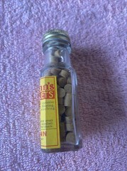 VINTAGE BAALMANN’S GAS TABLETS JAR IN BOX W/ PAPERS FULL RARE Bin #2