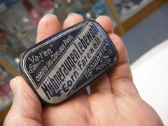 Antique Vtg Medical Pharmacy Drugs – Huhneraugen Lebewohl Corn Farewell Tin