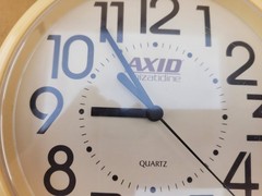 Eli Lilly Axid (nizatidine) Spartus Wall Clock Drug Rep. Promotional Item 90s