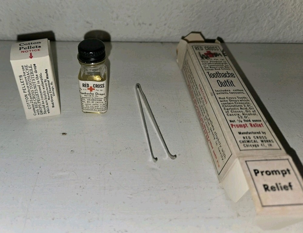 Vintage Red Cross Toothache Outfit Contains Tweezers And Cotton Pellets NOS