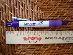 Nexium Drug Rep Pen Clip Note Holder Handle Purple White Soft Grip Retractable