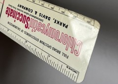 VINTAGE CHLOROMYCETIN ANTIBIOTIC 6-INCH ADVERTISING RULER – PARKE, DAVIS & CO.