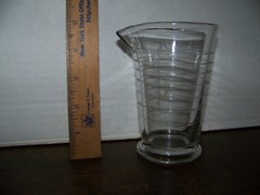 Apothecary Pharmacy Footed Measuring Beaker pharmacy Glass pour spout 8oz 5″