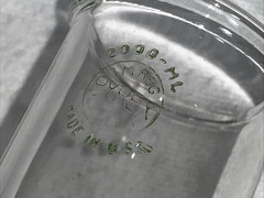PYREX 2000mL Vtg Laboratory Flask Side Vent Glass Long Neck Round Bottom 14″ USA