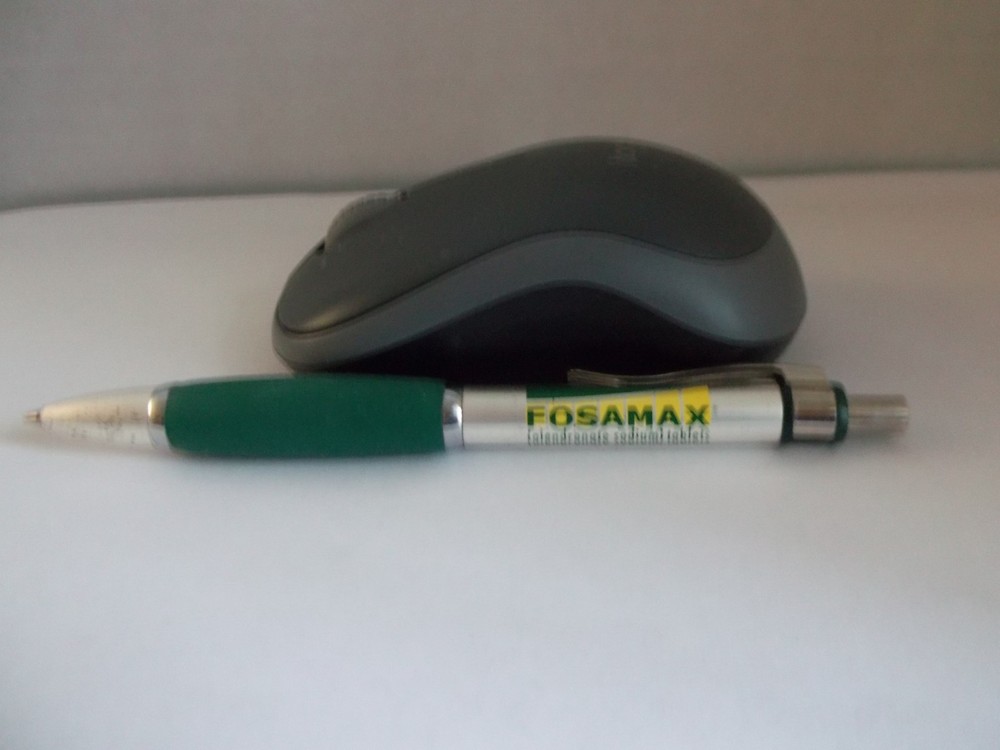 Fosamax Promotional Pen Mixed Metal w/Rubberized Grip–Medium Weight– Scratches