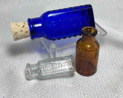 Vtg Blue Brown & Clear Drug Store Pharmaceutical Poison Trial Lot Of 3 Bottles