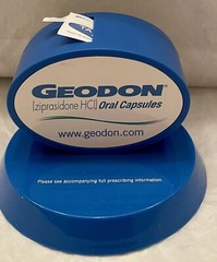 VTG GEODAN 2006 BLUE STICKER DISPENSER/PAPERWEIGHT Pharma Advertising Rep Logo