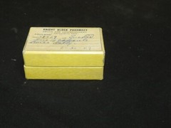 VINTAGE Prescription Cardboard Pill Box „Knight Block Pharmacy“ Ashland, WI 1927