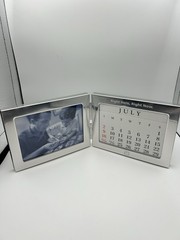 Drug Rep Metal Perpetual Calendar Photo Frame ‚Right Here Right Now‘ Abbott Labs
