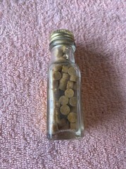 VINTAGE BAALMANN’S GAS TABLETS JAR IN BOX W/ PAPERS FULL RARE Bin #2