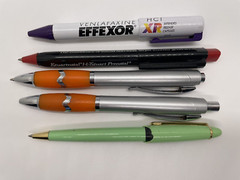 5 Pharma advertising ballpoint pens: Effexor StuartNatal 1+1 PerioChip Lotrisone