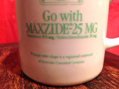 VMAXZIDE-25 1989 Mug/Cup Half Cost of Coffee pharmaceutical Cyanamid DRUG REP