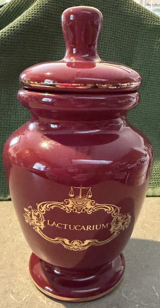 Eli Lilly Burgundy apothecary jar Lacucarium 16/548 vintage
